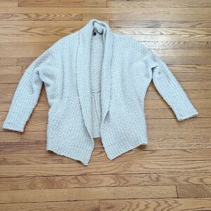 Sleeping on Snow Women's Cream Open Knit Cardigan. Size S
